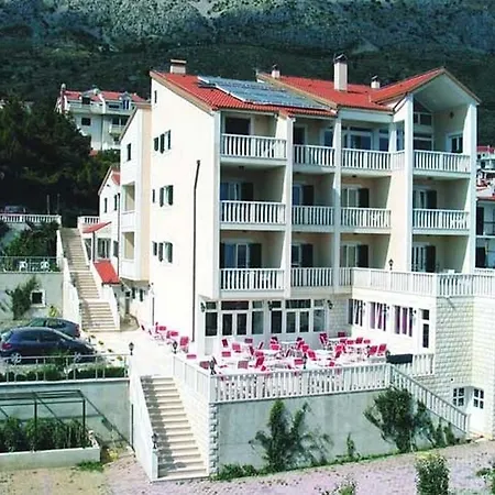 Double Stanici 14782g 3* Omiš